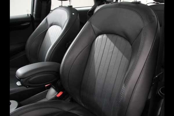MINI Mini Electric Yours 33 kWh Leder Climate Control Cruise Control Navigatie Camera Harman Kardon Panoramadak Stoelverwarming