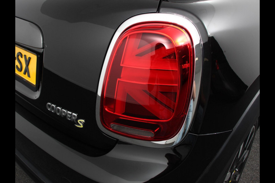 MINI Mini Electric Yours 33 kWh Leder Climate Control Cruise Control Navigatie Camera Harman Kardon Panoramadak Stoelverwarming