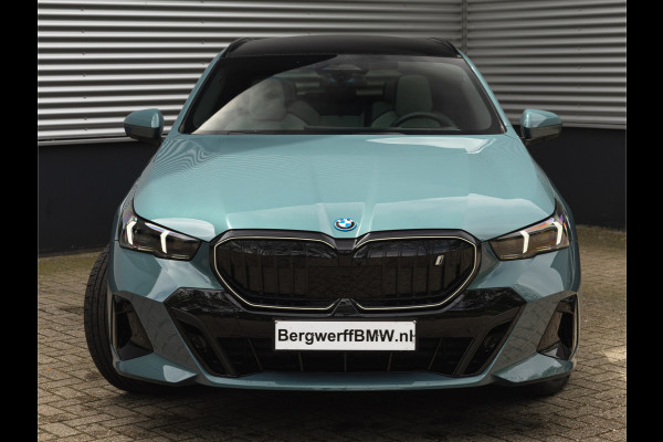 BMW i5 Touring eDrive40 M-Sport Pro - Pano - Onderstel Prof - Bowers & Wilkins