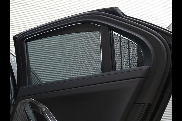 BMW i7 xDrive60 - Stoelverwarming voor + achter - Head-up Display - 106kWh