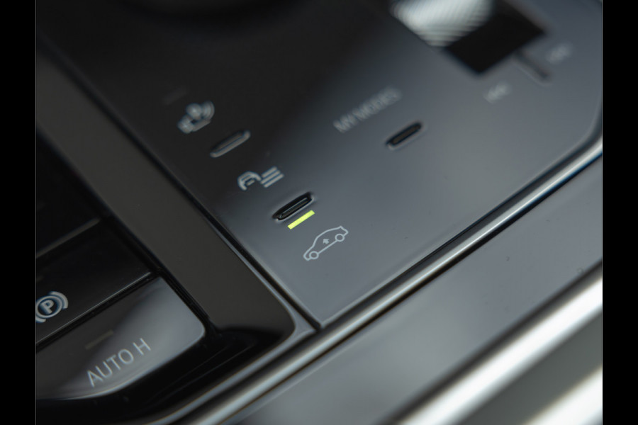 BMW i7 xDrive60 - Stoelverwarming voor + achter - Head-up Display - 106kWh