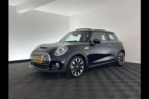 MINI Mini Electric Yours 33 kWh [ 3-Fase ] (INCL-BTW) *PANO | LUXURY-LEATHER | HARMAN/KARDON-AUDIO | FULL-LED | KEYLESS | CAMERA | NAVI-FULLMAP | DIGI-COCKPIT | DAB | HEAD-UP | HEATED-SPORTSEATS | 17"ALU*