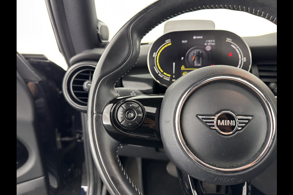MINI Mini Electric Yours 33 kWh [ 3-Fase ] (INCL-BTW) *PANO | LUXURY-LEATHER | HARMAN/KARDON-AUDIO | FULL-LED | KEYLESS | CAMERA | NAVI-FULLMAP | DIGI-COCKPIT | DAB | HEAD-UP | HEATED-SPORTSEATS | 17"ALU*