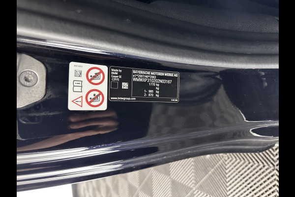 MINI Mini Electric Yours 33 kWh [ 3-Fase ] (INCL-BTW) *PANO | LUXURY-LEATHER | HARMAN/KARDON-AUDIO | FULL-LED | KEYLESS | CAMERA | NAVI-FULLMAP | DIGI-COCKPIT | DAB | HEAD-UP | HEATED-SPORTSEATS | 17"ALU*
