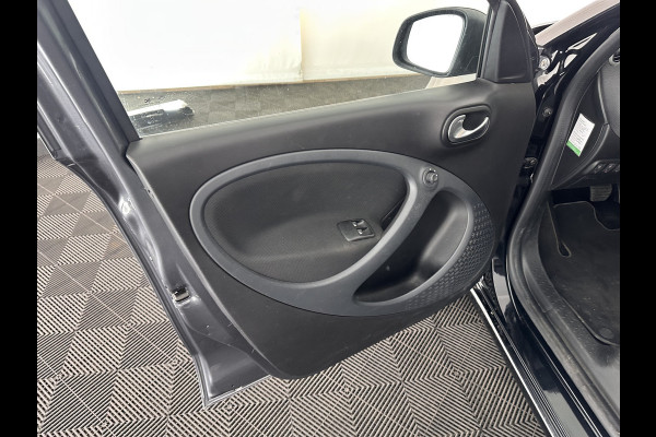 Smart Forfour EQ Business Solution 18 kWh [ 3-Fase ] ( INCL-BTW ) Aut. *FULL-LEATHER | NAVI-FULLMAP | HEATED-COMFORTSEATS | CRUISE | AIRCO | AMBIENT-LIGHT | 15''ALU*