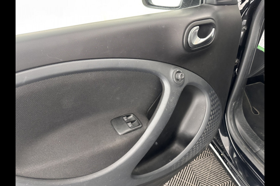 Smart Forfour EQ Business Solution 18 kWh [ 3-Fase ] ( INCL-BTW ) Aut. *FULL-LEATHER | NAVI-FULLMAP | HEATED-COMFORTSEATS | CRUISE | AIRCO | AMBIENT-LIGHT | 15''ALU*