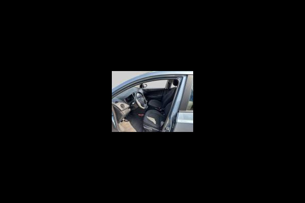 Hyundai i10 1.0i Comfort NAVIGATIE // KEURIGE STAAT