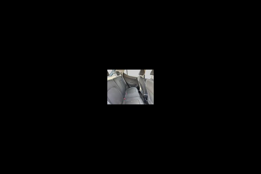 Hyundai i10 1.0i Comfort NAVIGATIE // KEURIGE STAAT