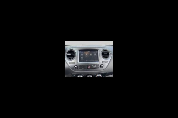 Hyundai i10 1.0i Comfort NAVIGATIE // KEURIGE STAAT