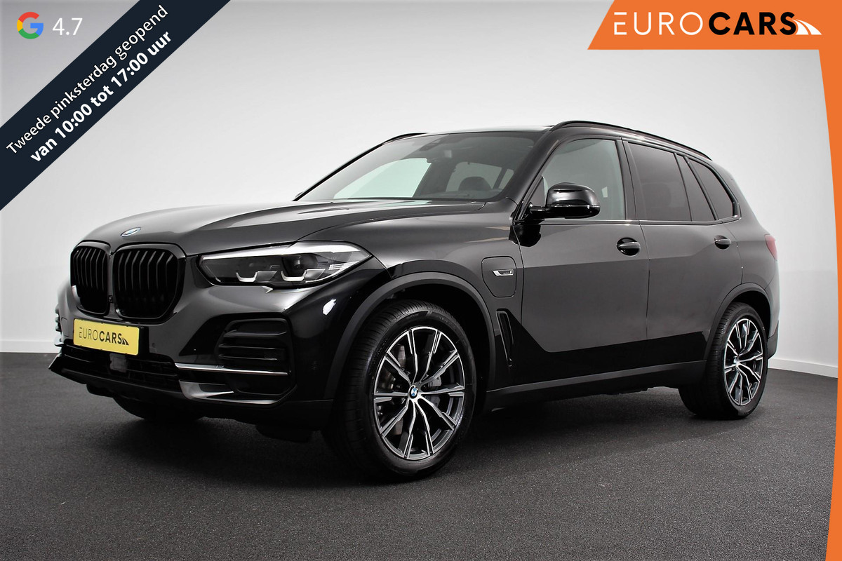 BMW X5 xDrive45e Hybrid 394pk Executive Shadow line Leder Schuif-Panorama dak Navigatie Trekhaak Camera 360 20"LMV BMW X5 xDrive45e Hybrid 394pk Executive Shadow line Leder Schuif-Panorama dak Navigatie Trekhaak Camera 360 20"LMV