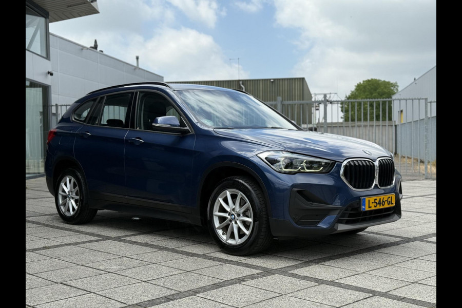 BMW X1 sDrive18d Aut. Exe Editon | Navi | Camera | Trekhaak |