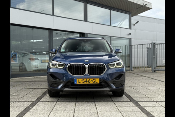 BMW X1 sDrive18d Aut. Exe Editon | Navi | Camera | Trekhaak |