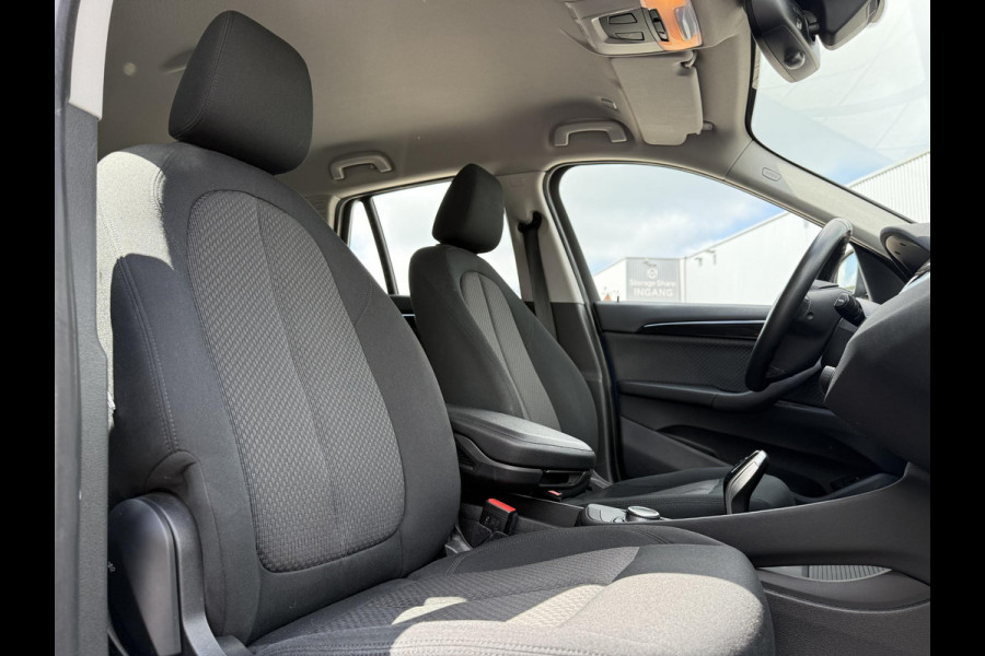 BMW X1 sDrive18d Aut. Exe Editon | Navi | Camera | Trekhaak |