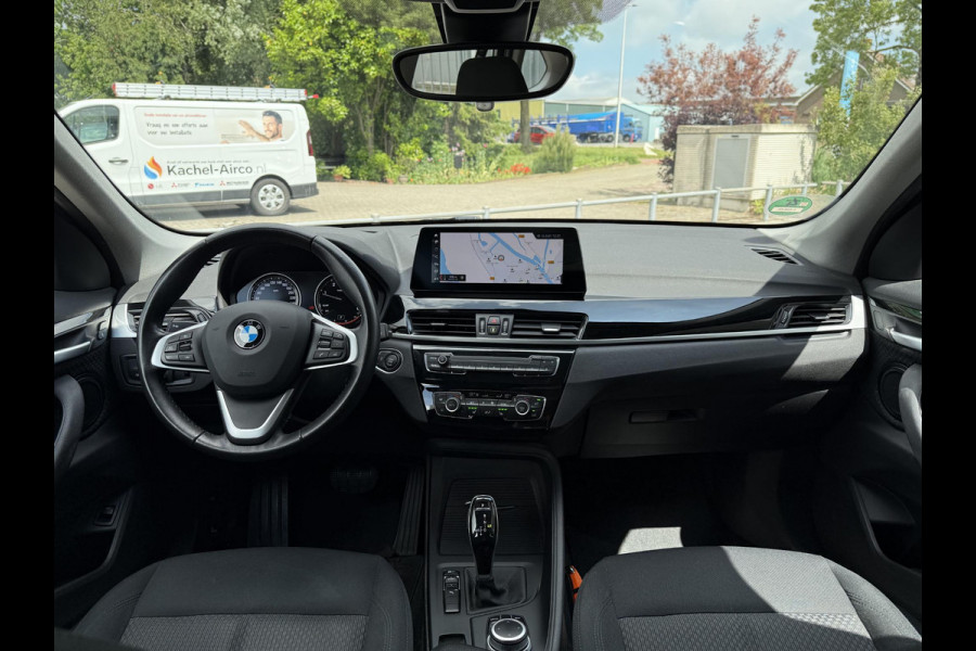 BMW X1 sDrive18d Aut. Exe Editon | Navi | Camera | Trekhaak |