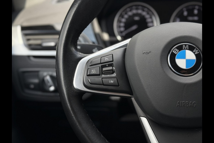 BMW X1 sDrive18d Aut. Exe Editon | Navi | Camera | Trekhaak |