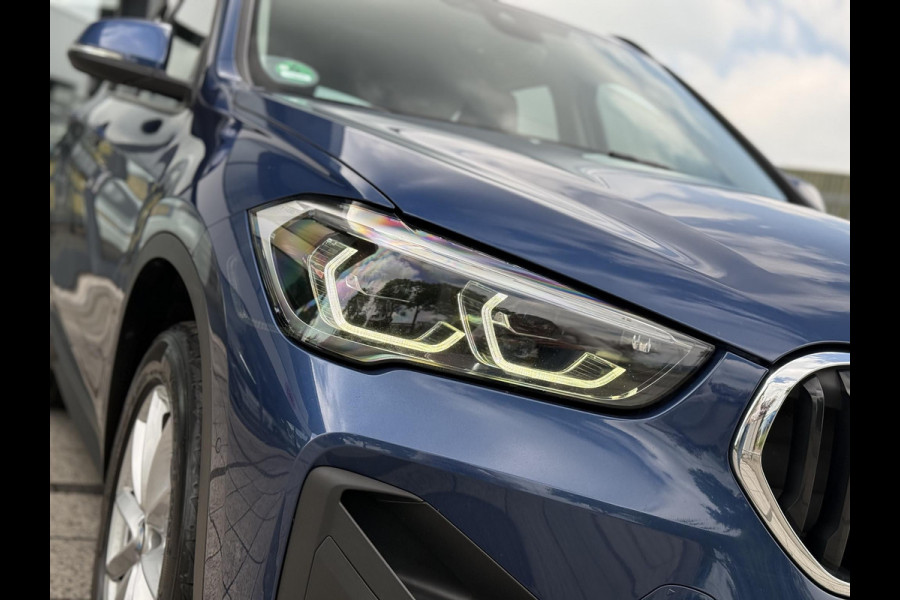 BMW X1 sDrive18d Aut. Exe Editon | Navi | Camera | Trekhaak |