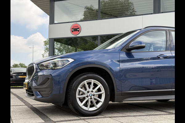 BMW X1 sDrive18d Aut. Exe Editon | Navi | Camera | Trekhaak |