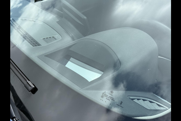 BMW X1 sDrive18d Aut. Exe Editon | Navi | Camera | Trekhaak |