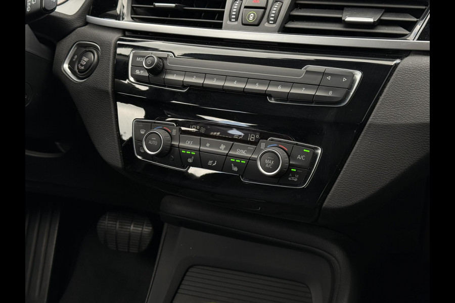 BMW X1 sDrive18d Aut. Exe Editon | Navi | Camera | Trekhaak |