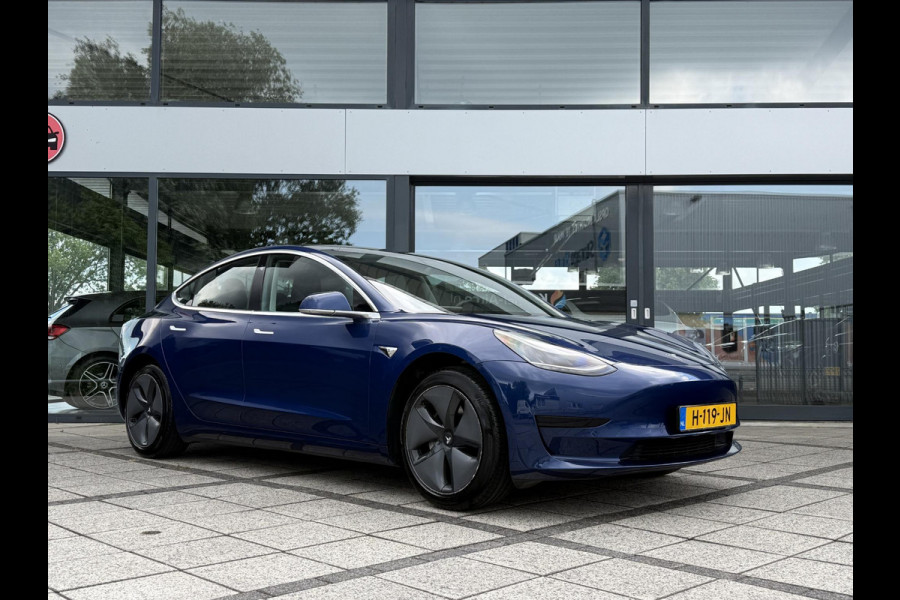 Tesla Model 3 Range Plus | Autopilot | Panorama | Leder |