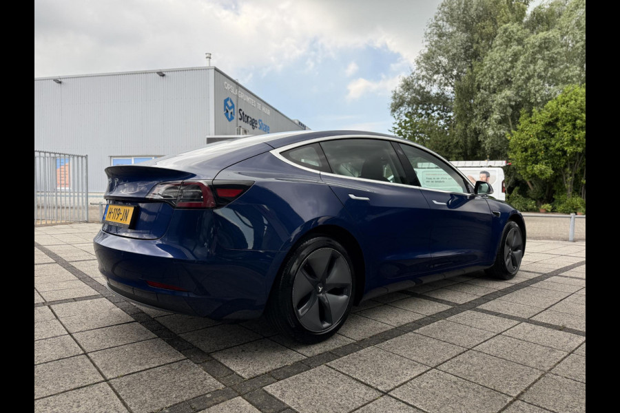 Tesla Model 3 Range Plus | Autopilot | Panorama | Leder |