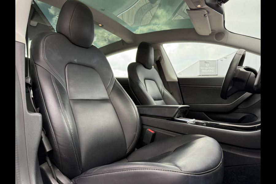 Tesla Model 3 Range Plus | Autopilot | Panorama | Leder |