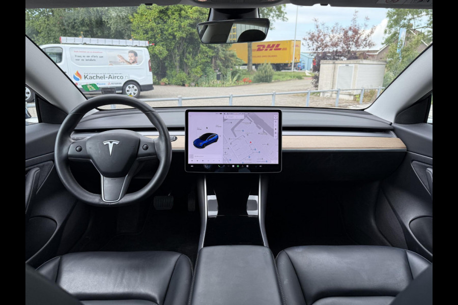 Tesla Model 3 Range Plus | Autopilot | Panorama | Leder |