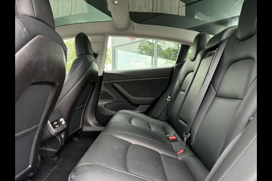 Tesla Model 3 Range Plus | Autopilot | Panorama | Leder |