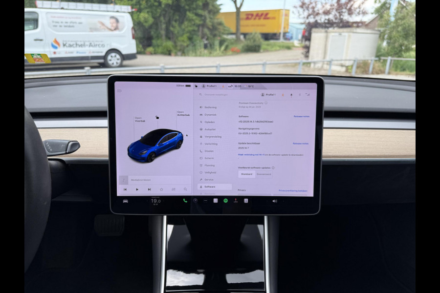 Tesla Model 3 Range Plus | Autopilot | Panorama | Leder |