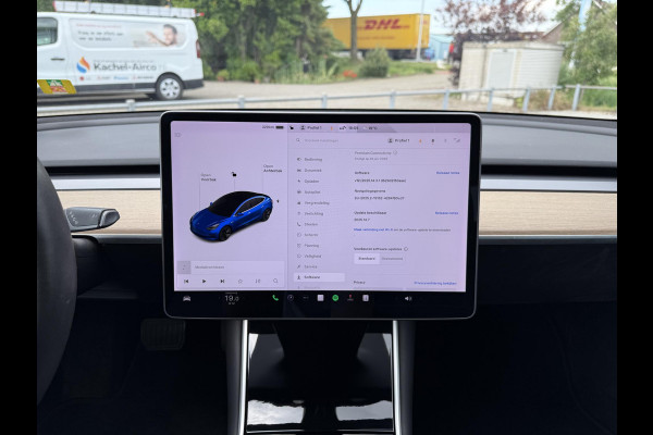 Tesla Model 3 Range Plus | Autopilot | Panorama | Leder |
