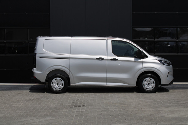Ford Transit Custom 300 2.0 TDCI L1H1 Trend 136pk - Carplay - Android - Camera - LED - Stoelverwarming - 70l tank - Rijklaar