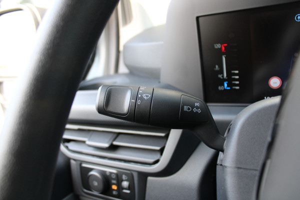 Ford Transit Custom 300 2.0 TDCI L1H1 Trend 136pk - Carplay - Android - Camera - LED - Stoelverwarming - 70l tank - Rijklaar
