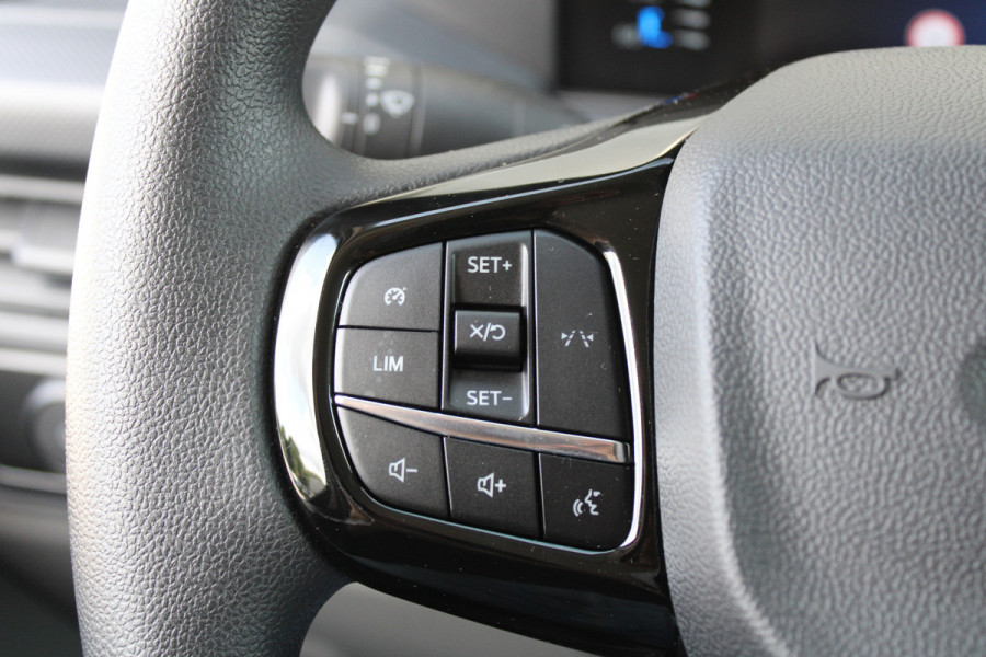 Ford Transit Custom 300 2.0 TDCI L1H1 Trend 136pk - Carplay - Android - Camera - LED - Stoelverwarming - 70l tank - Rijklaar