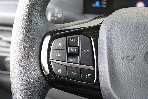 Ford Transit Custom 300 2.0 TDCI L1H1 Trend 136pk - Carplay - Android - Camera - LED - Stoelverwarming - 70l tank - Rijklaar
