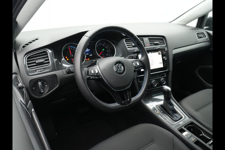 Volkswagen e-Golf E-DITION 136pk Navigatie Camera Acc Led 139