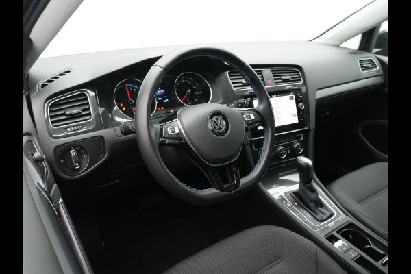 Volkswagen e-Golf E-DITION 136pk Navigatie Camera Acc Led 139