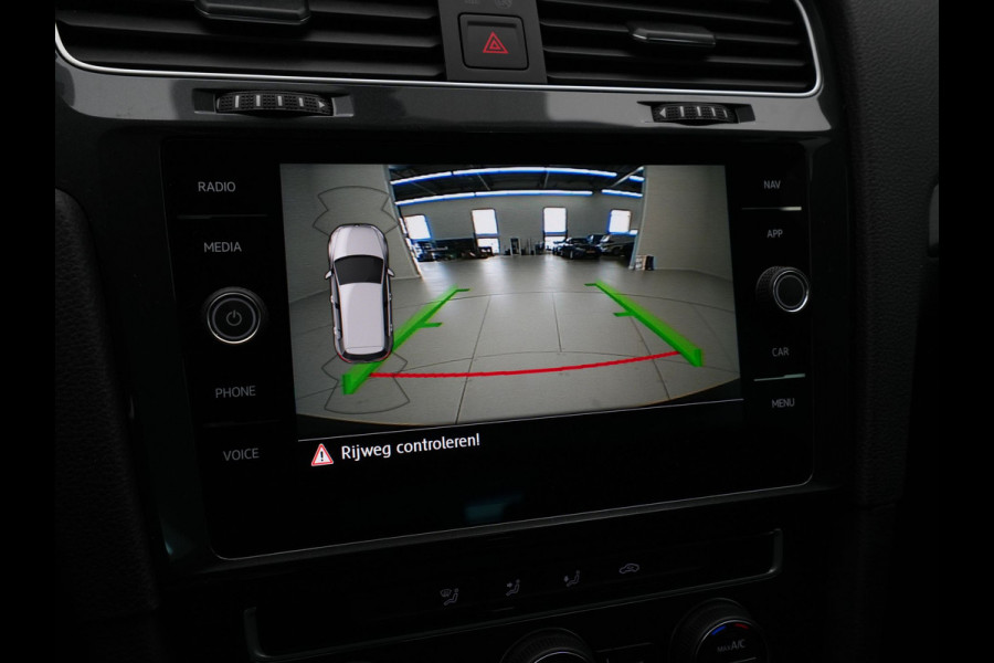 Volkswagen e-Golf E-DITION 136pk Navigatie Camera Acc Led 139
