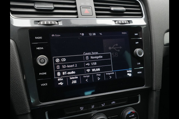 Volkswagen e-Golf E-DITION 136pk Navigatie Camera Acc Led 139