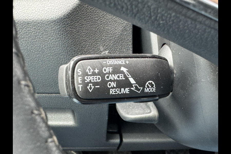 Škoda Fabia 1.0 TSI Ambition Clima Carplay Adaptive cruise Navigatie Pdc DAB radio