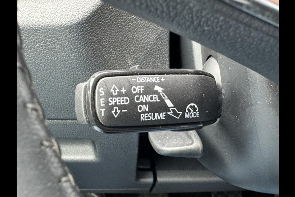 Škoda Fabia 1.0 TSI Ambition Clima Carplay Adaptive cruise Navigatie Pdc DAB radio