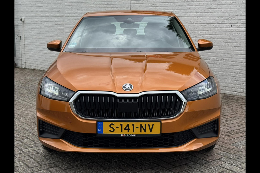 Škoda Fabia 1.0 TSI Ambition Clima Carplay Adaptive cruise Navigatie Pdc DAB radio
