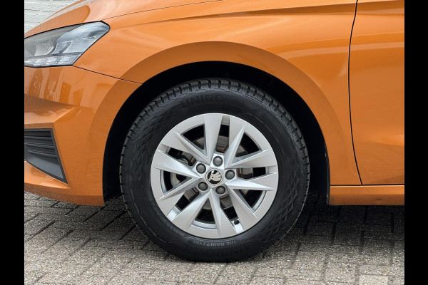 Škoda Fabia 1.0 TSI Ambition Clima Carplay Adaptive cruise Navigatie Pdc DAB radio