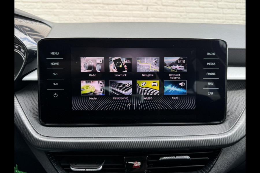 Škoda Fabia 1.0 TSI Ambition Clima Carplay Adaptive cruise Navigatie Pdc DAB radio