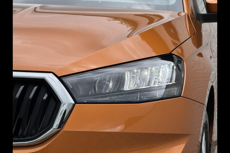 Škoda Fabia 1.0 TSI Ambition Clima Carplay Adaptive cruise Navigatie Pdc DAB radio