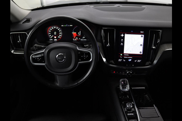 Volvo V60 2.0 T8 Recharge AWD Inscription | Panoramadak | Leder | Stoel & stuurverwarming | Camera | Adaptive cruise | Carplay | Navigatie