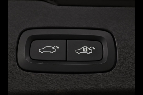 Volvo V60 2.0 T8 Recharge AWD Inscription | Panoramadak | Leder | Stoel & stuurverwarming | Camera | Adaptive cruise | Carplay | Navigatie