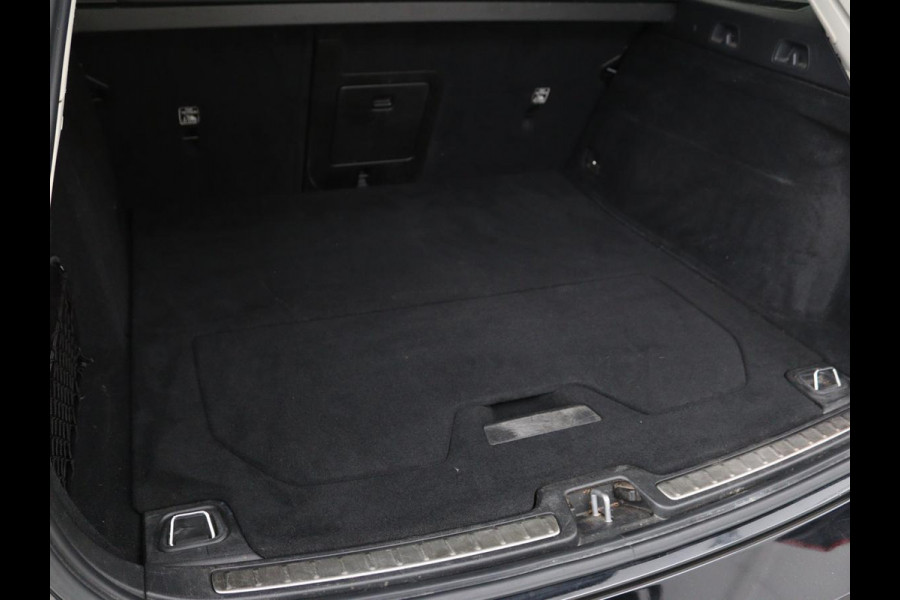 Volvo V60 2.0 T8 Recharge AWD Inscription | Panoramadak | Leder | Stoel & stuurverwarming | Camera | Adaptive cruise | Carplay | Navigatie