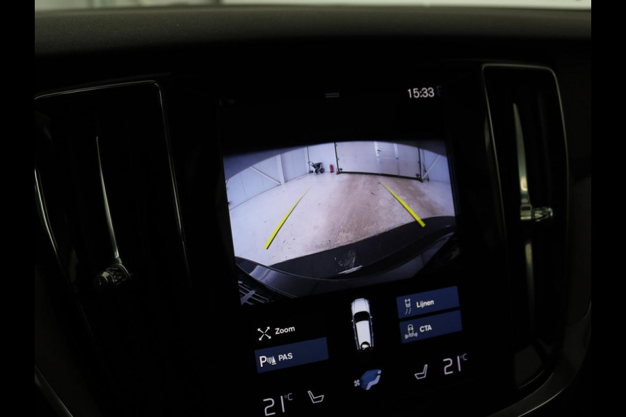 Volvo V60 2.0 T8 Recharge AWD Inscription | Panoramadak | Leder | Stoel & stuurverwarming | Camera | Adaptive cruise | Carplay | Navigatie