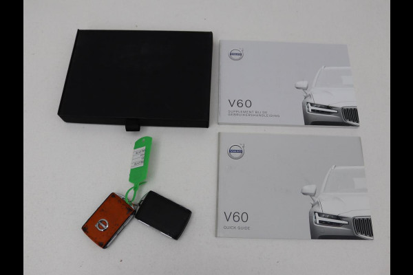 Volvo V60 2.0 T8 Recharge AWD Inscription | Panoramadak | Leder | Stoel & stuurverwarming | Camera | Adaptive cruise | Carplay | Navigatie