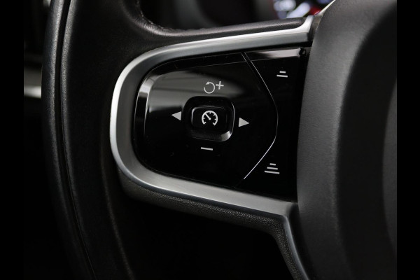 Volvo V60 2.0 T8 Recharge AWD Inscription | Panoramadak | Leder | Stoel & stuurverwarming | Camera | Adaptive cruise | Carplay | Navigatie